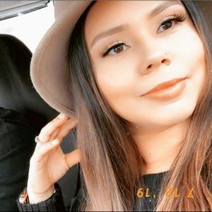 Meet your Posher, Jenny